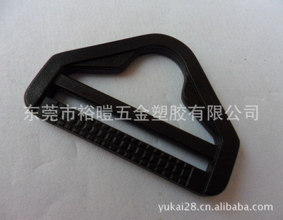 東莞市裕暟五金塑膠 工廠直銷高品質(zhì)箱包D扣、D環(huán)與調(diào)節(jié)扣